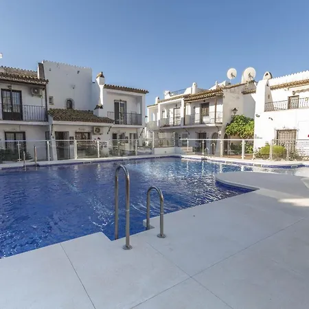 Feriehus Canovas - Nueva - Pueblo Andaluz 94 *